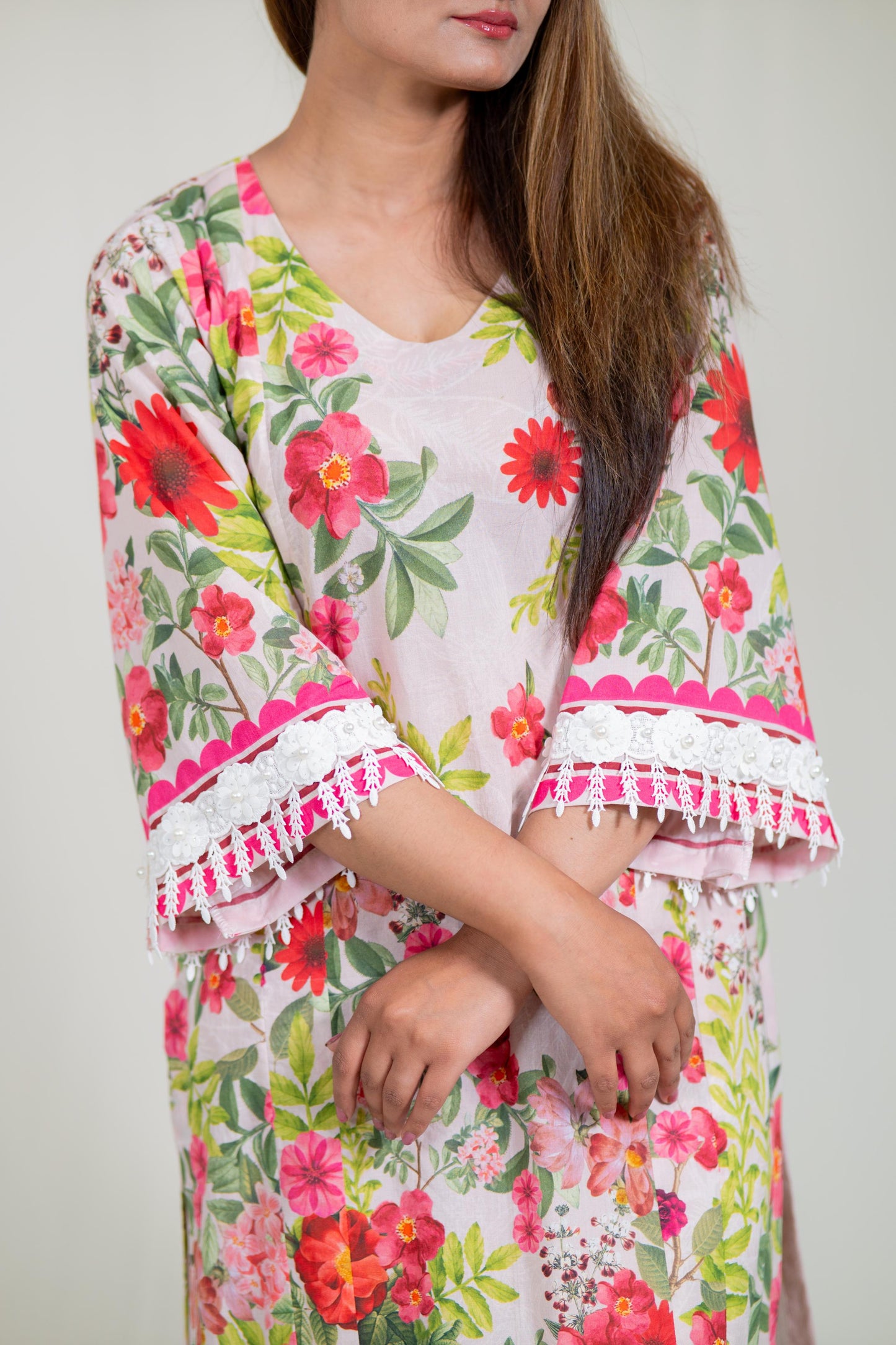 Raahi Printed Ivory Kurta Set With Dupatta
