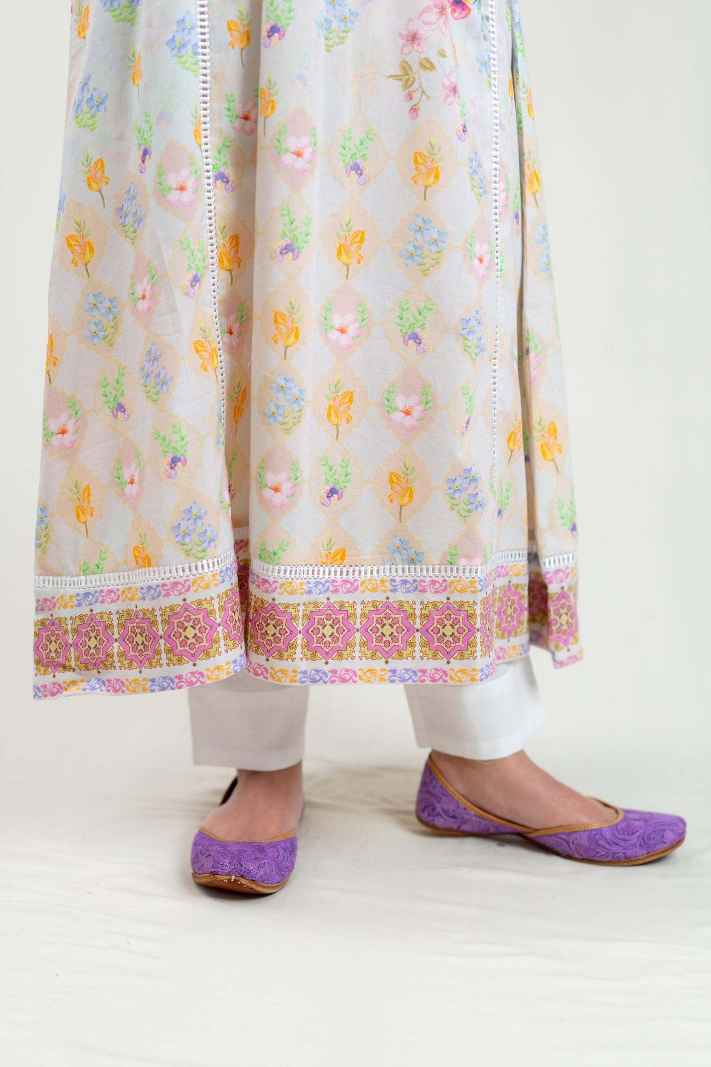 Lavendar Base Kurta With Hand Embroidery