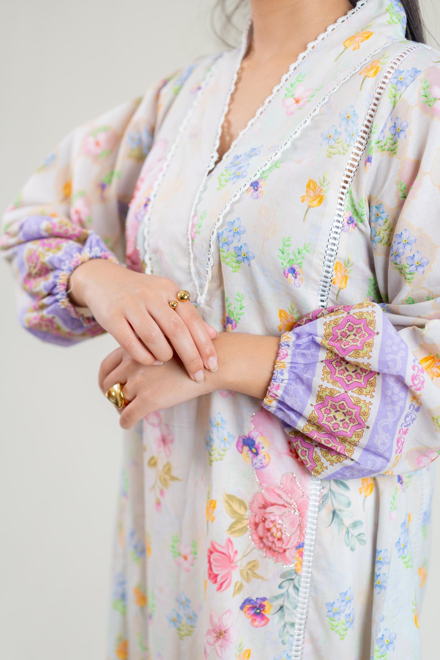 Lavendar Base Kurta With Hand Embroidery